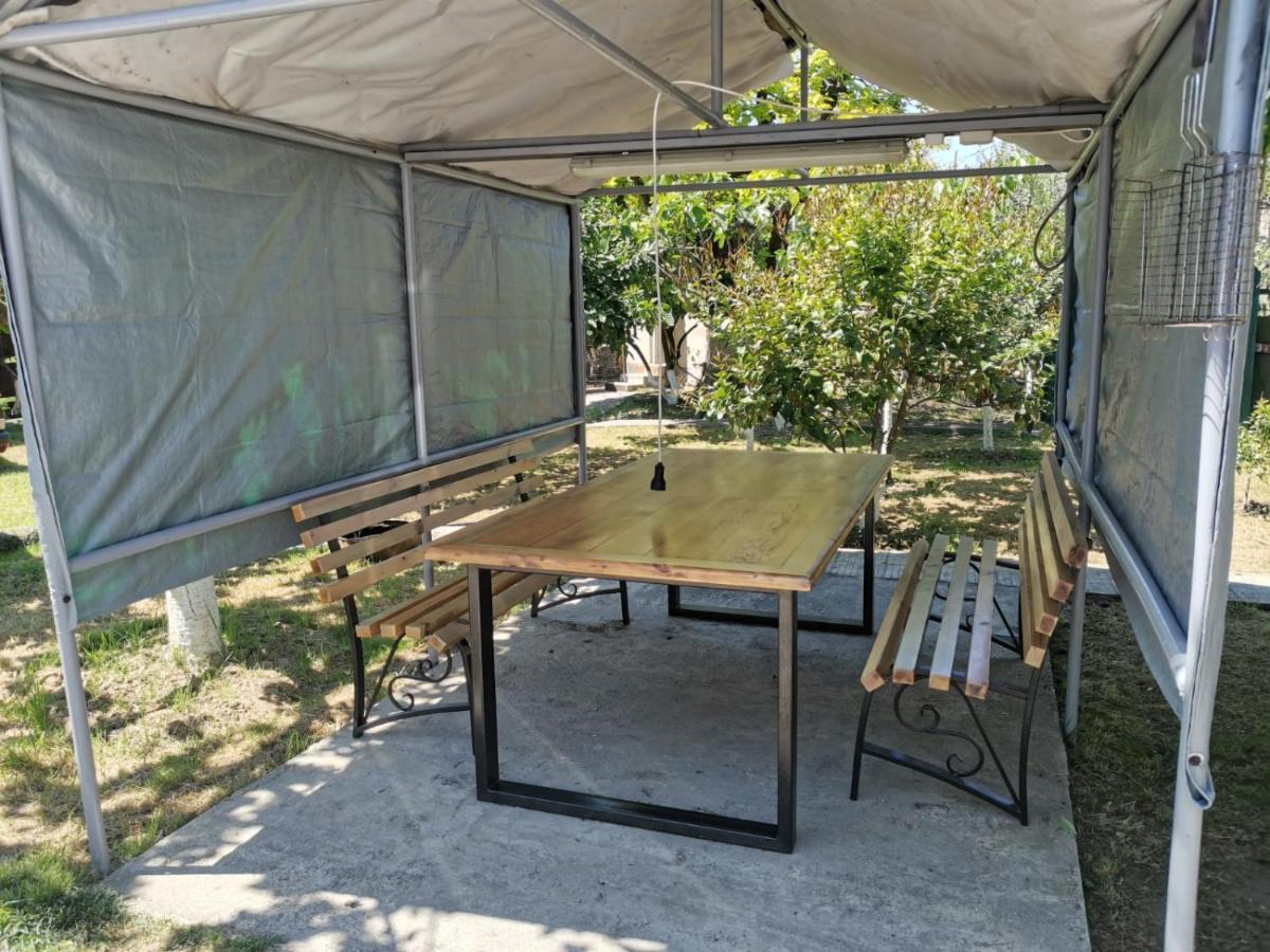 Vacation Home On Krasnomayakskaya 36 ซุคุม ภายนอก รูปภาพ
