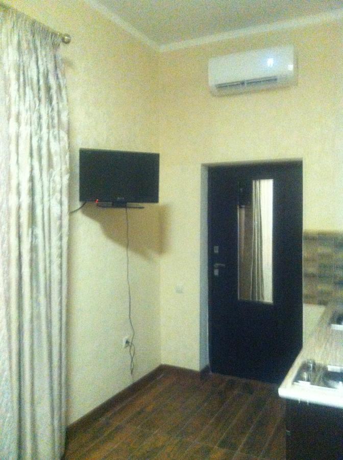 Vacation Home On Krasnomayakskaya 36 ซุคุม ภายนอก รูปภาพ