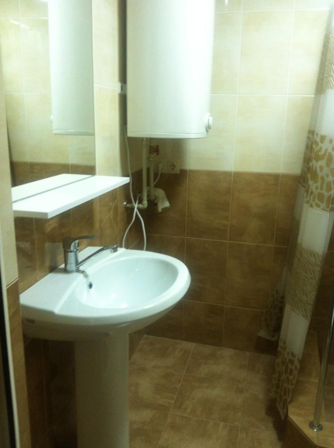 Vacation Home On Krasnomayakskaya 36 ซุคุม ภายนอก รูปภาพ
